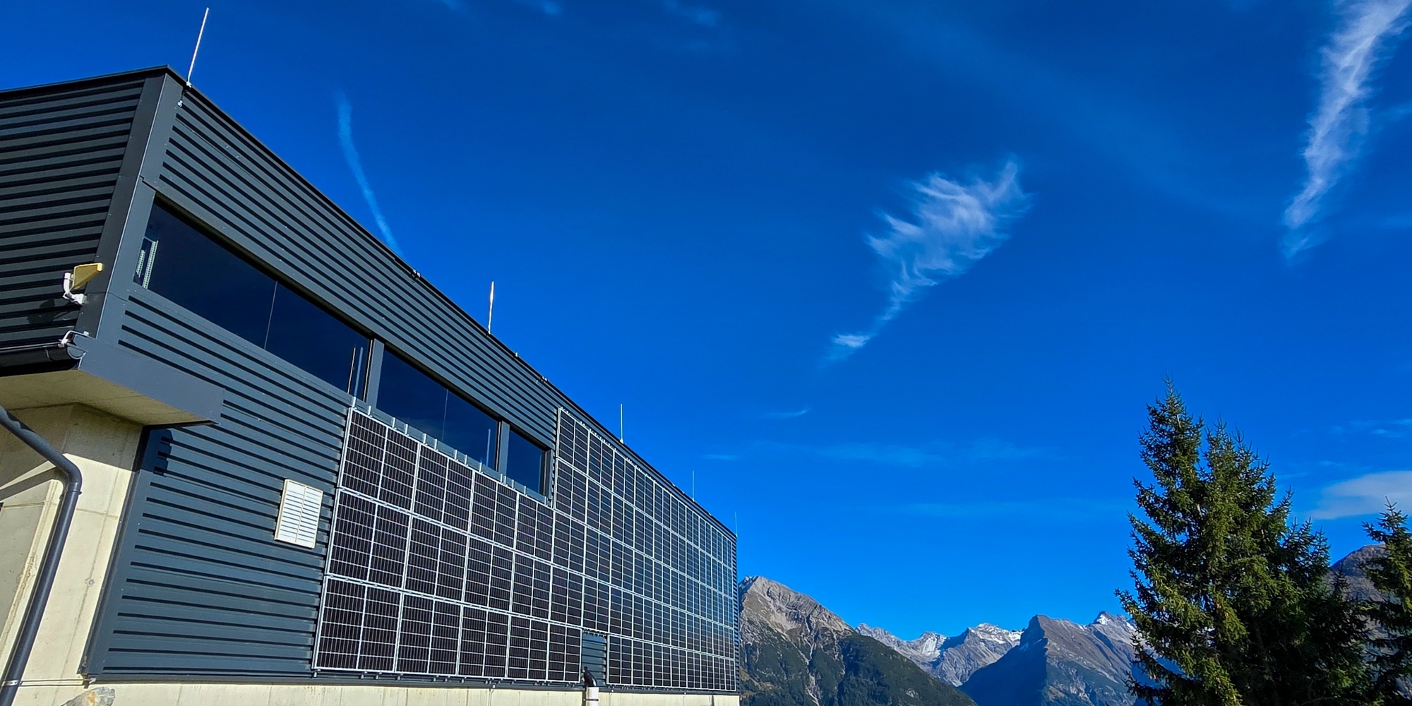 Fraunhofer ISE stellt Leitfaden für BIPV-Projekte vor