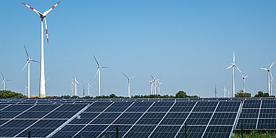 Erneuerbare Energien starten mit deutlichen Schwankungen ins Jahr 2026