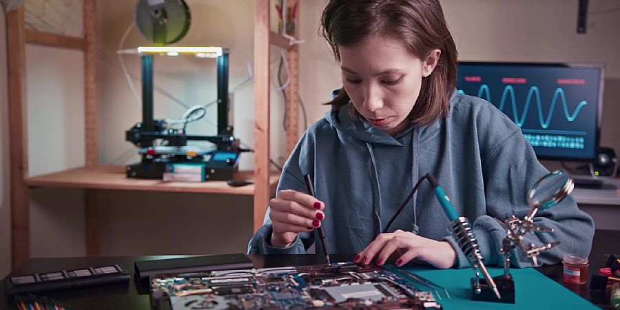 Elektrohandwerk: Quereinsteiger, Helfer und Monteure qualifizieren
